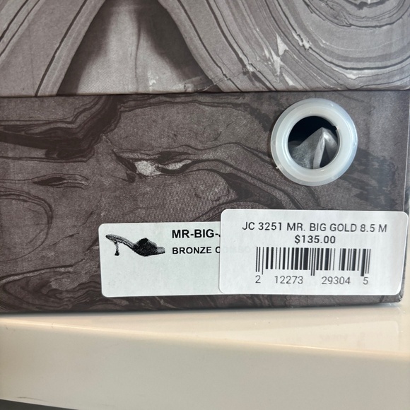 NIB Jeffrey Campbell GOLD 8 1/2 sandal/slide - Picture 2 of 5